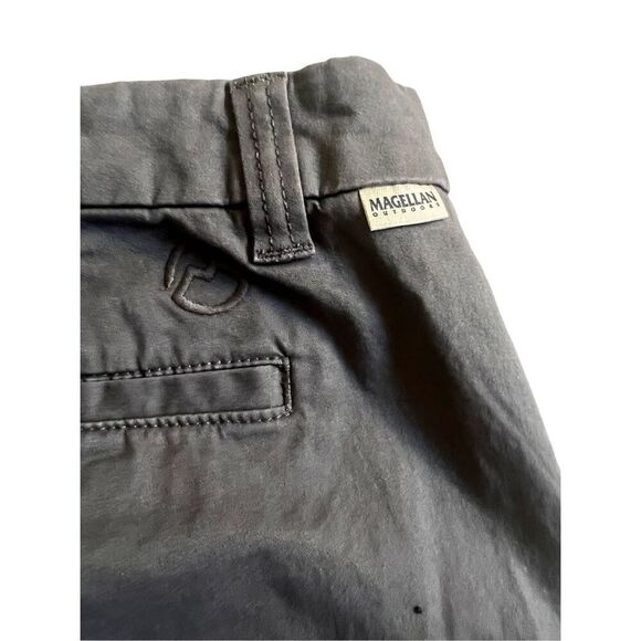 Magellan flat front shorts size S - Picture 7 of 10
